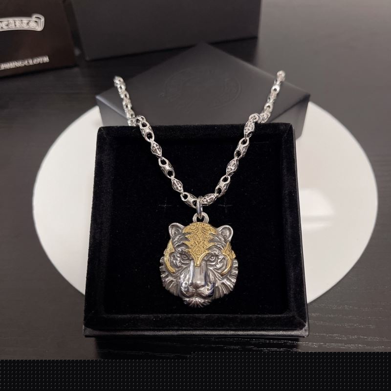 Ch**me He**ts necklaces
